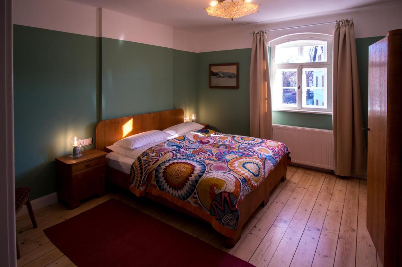 In Quiet Quarter, 20 Min To Center Apartment Dresden