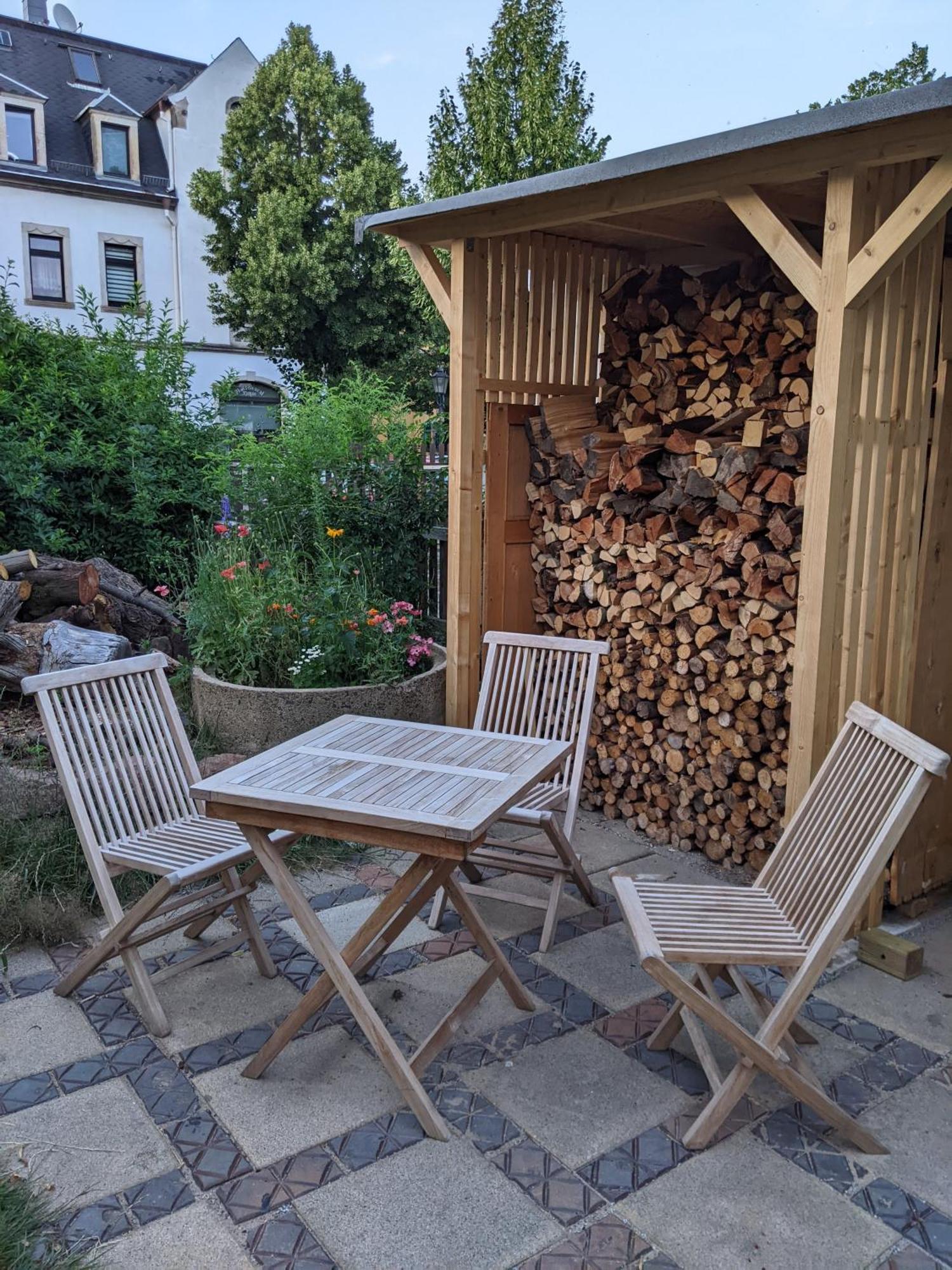 In Quiet Quarter, 20 Min To Center Apartment *